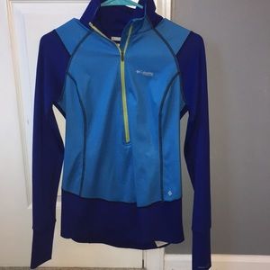 Columbia running pullover with back pockets